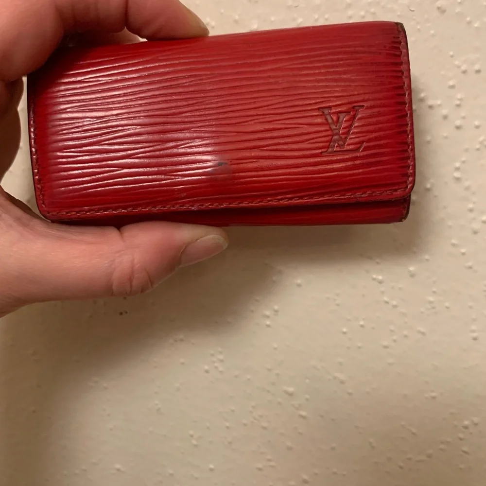 Louis VuittonRed Epi Leather 4 Key Holder CASE - Picture 9 of 12